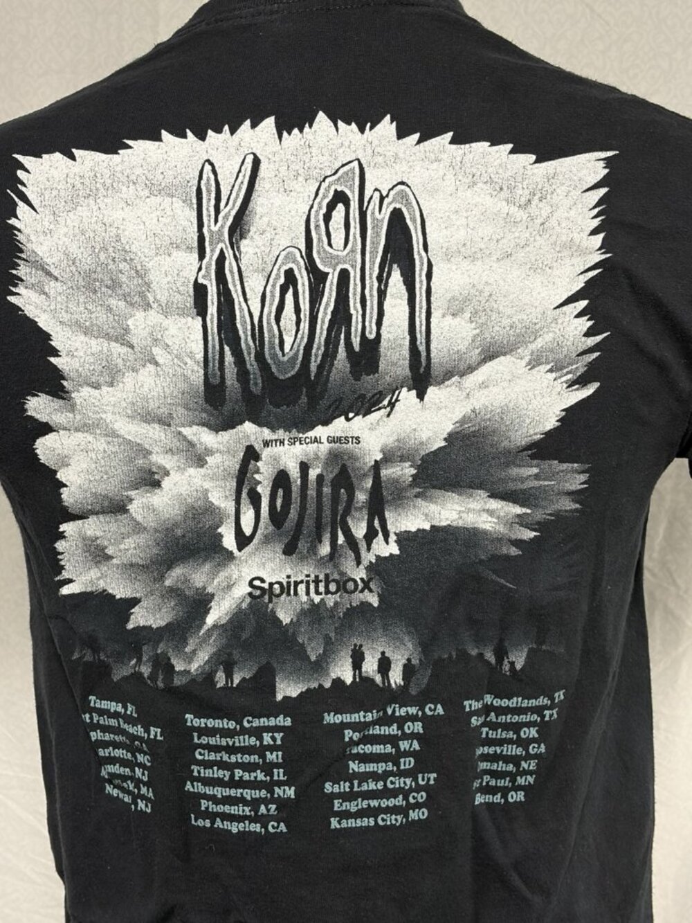 Korn 2024 Tour Tshirt Black Medium Skeleton Fingers Gojira Spiritbox - Picture 5 of 8